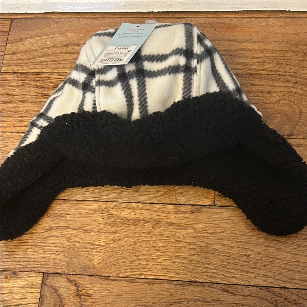 kids Plaid Winter Hat with Ear Flaps- NWT